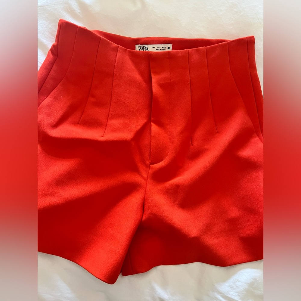 Zara Red High Waisted Trouser Shorts- Small